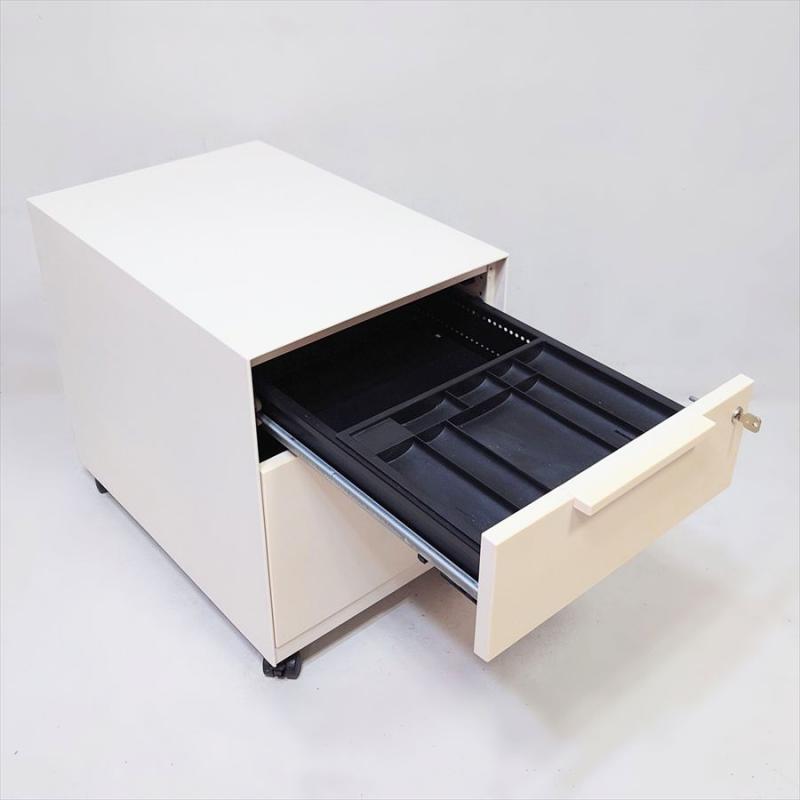 アントニオ・チッテリオ デザイン【vitra】ヴィトラ MBEモバイルペデスタル/カギ付 2段引き出し 収納 ワゴン