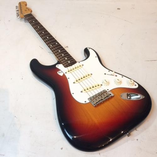 Fender Japan ST62-500 ストラトキャスター